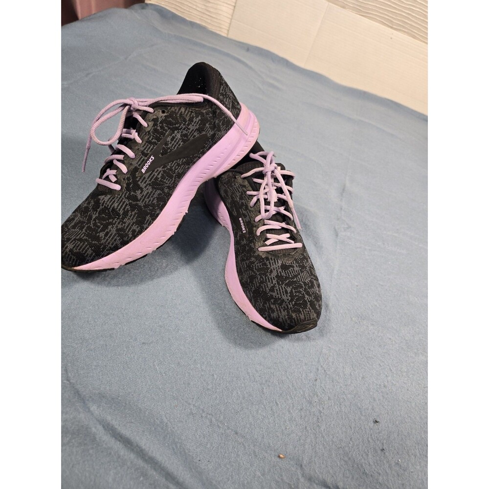 Brooks Launch 6 Running Shoes Sneakers Womens Sz 8 B Black Lavender 1202851B092